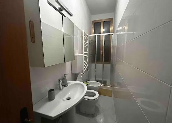 Mirella Apt, 2min Train Station 梅斯特雷