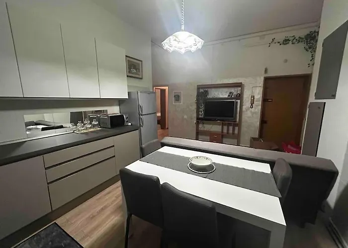 Mirella Apt, 2min Train Station Mestre